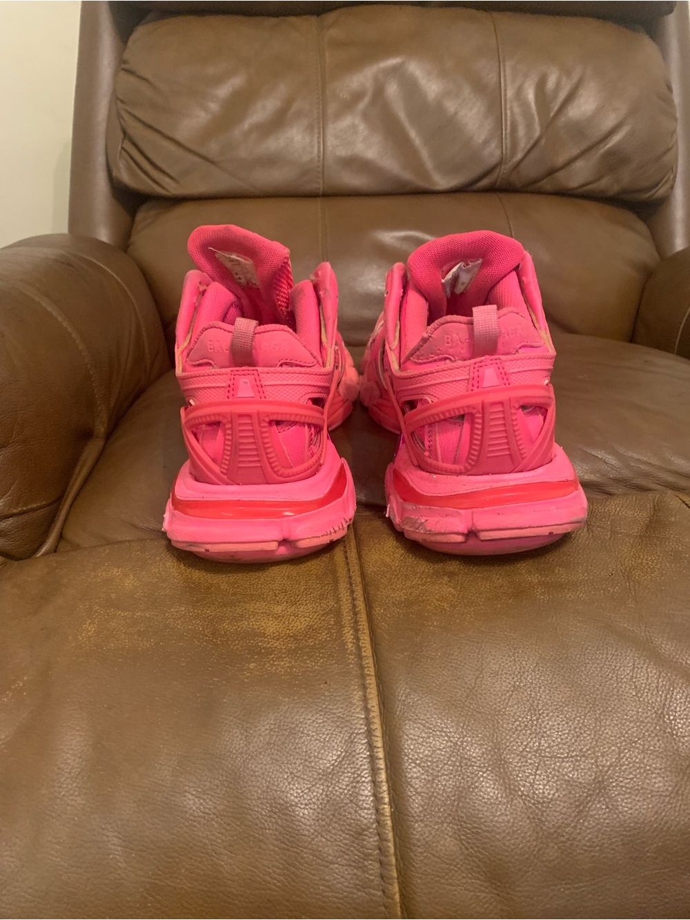 Balenciaga Neon Pink Women's Sneakers - Picture 4 of 4